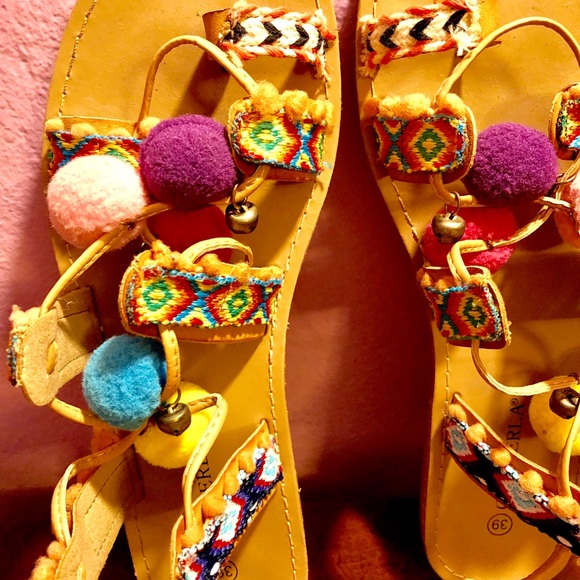 Sandals - Picture 3 of 7